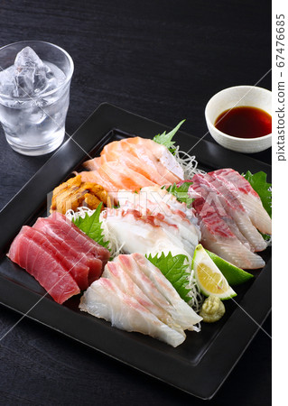 Assorted sashimi 67476685