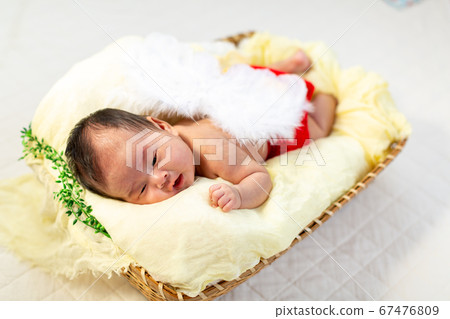 Newborn Photo 67476809