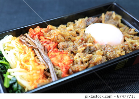 Delicious bibimbap box lunch Delicious bibimbap box lunch 67477715