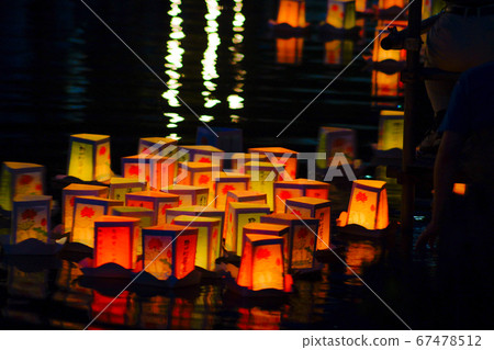 Lantern lanterns (Chofu City, Tokyo) 67478512