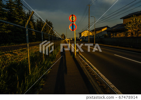 Evening scene and residential area 67478914