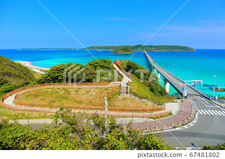 [山口縣]晴朗天氣下的綱島大橋 67481802