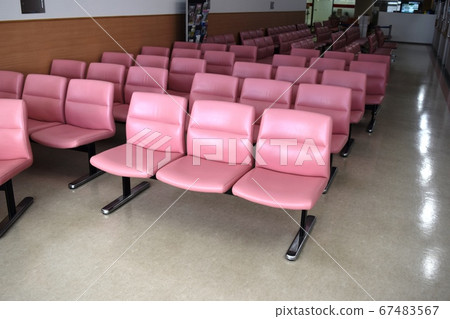 Medical facility waiting room 67483567