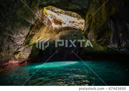 (Shizuoka Prefecture) Dogashima Cave Tour Tenmado Cave (Blue Cave) 67483600
