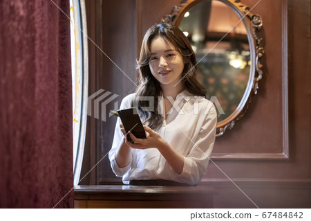Business,lifestyle,woman Business,lifestyle,woman 67484842