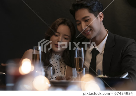 生活方式，約會，男人和女人 67484984