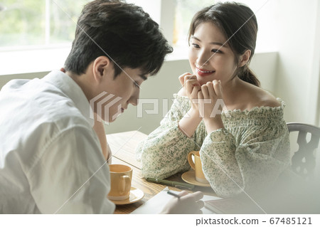生活方式，夫婦，男人和女人 67485121
