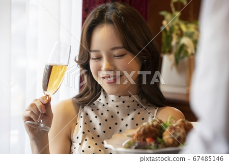 Lifestyle,meal,woman Lifestyle,meal,woman 67485146