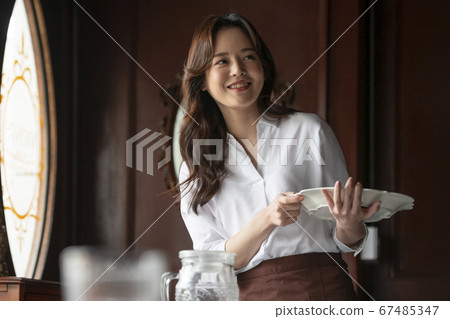 Business,lifestyle,woman 67485347