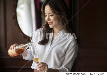 Business,lifestyle,woman 67485404