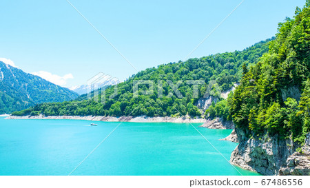 初夏的黑部湖 初夏的黑部湖 67486556