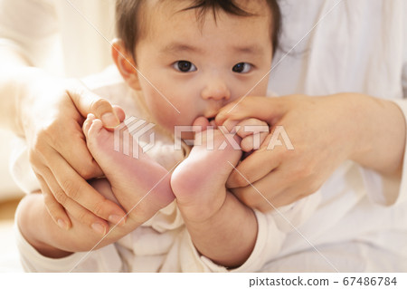 寶寶的腳 寶寶的腳 67486784