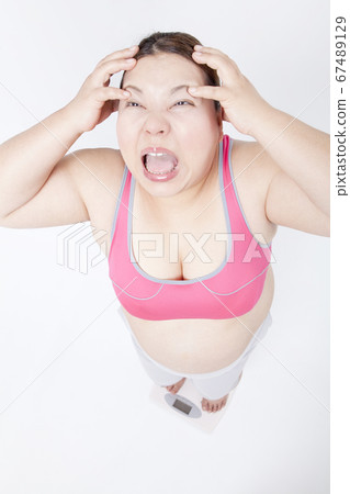 節食的Metabo女人 67489129