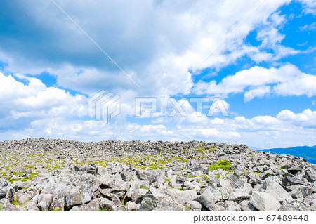 Tateshina mountain climbing in early summer: Scenery of the summit 67489448
