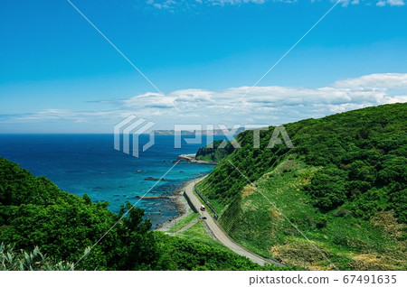 Scenery from the hill heading to Cape Kamui (Shakotan Town, Hokkaido) 67491635