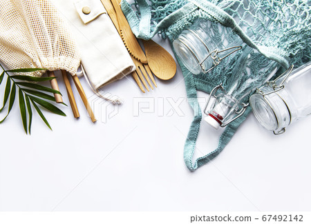 Zero waste lifestyle 67492142