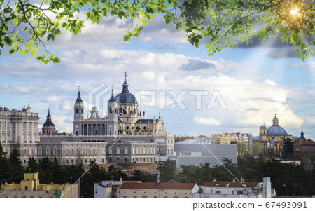 Santa Maria la Real de La Almudena Cathedral 67493091