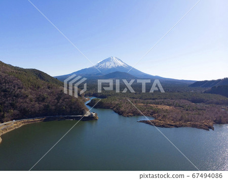 元旦富士山鳥瞰圖（山梨縣） 67494086