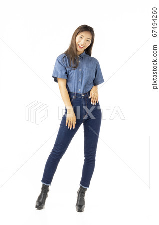 20多歲的女性 67494260