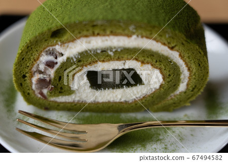 Matcha roll cake at a coffee shop in Kyoto 67494582