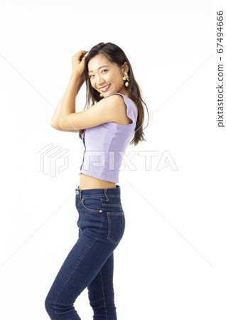 一個女人在他的tw 67494666