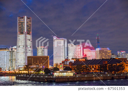 (Kanagawa) Yokohama Minato Mirai twilight 67501353