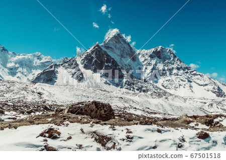 Himalaya mountains landscape Himalaya mountains landscape 67501518