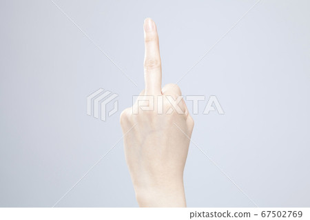 Raise the middle finger 67502769