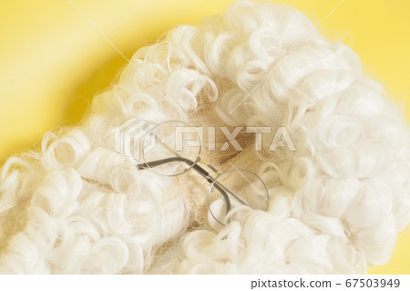 eyeglasses on judge wig eyeglasses on judge wig 67503949