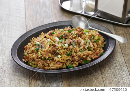 Dirty rice Dirty rice 67509610