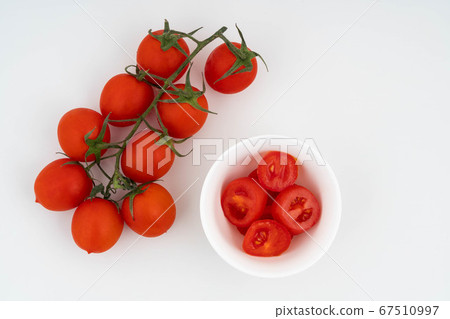 Some tomatoes Some tomatoes 67510997