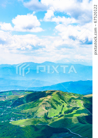 Tateshina mountain climbing in early summer: View of the mountain from the summit 67520122
