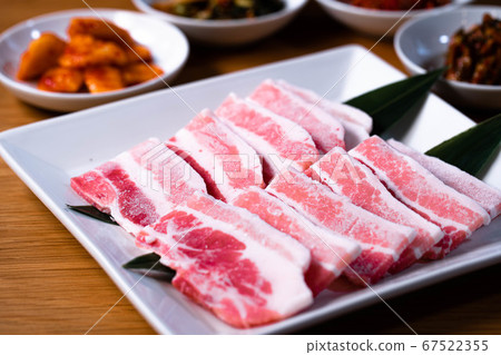 Yakiniku food 67522355