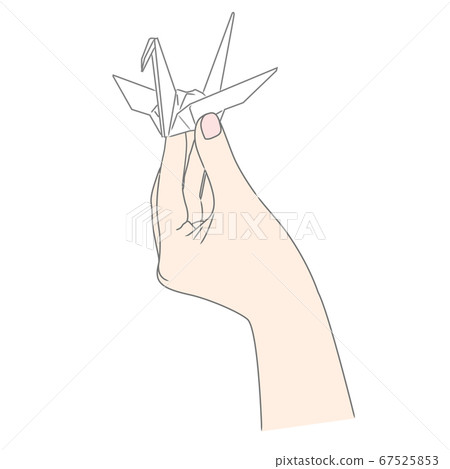 Woman's left hand holding a white paper crane [Body parts] 67525853