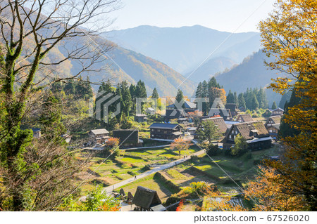 富山縣秋季五ka山愛倉合掌祖里村 67526020