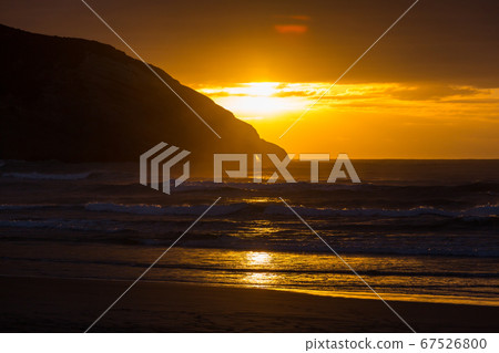 New Zealand coast 67526800