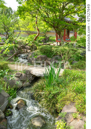 Hana Expo Memorial Park Tsurumi Ryokuchi China Pavilion Ruins 67527649