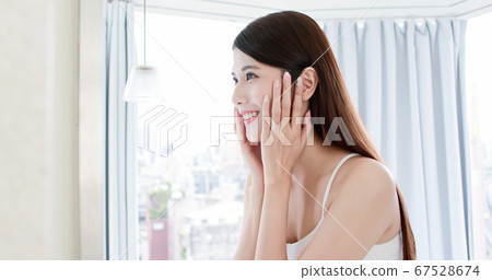 beauty woman look mirror beauty woman look mirror 67528674