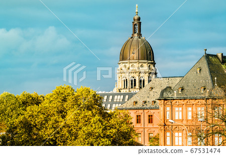 The Electoral Palace and the Christ Church in Mainz, Germany 67531474