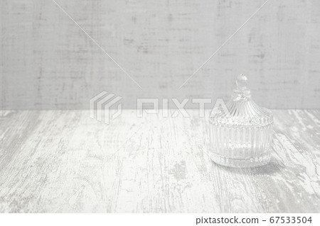 Simple image of glass container Simple image of glass container 67533504