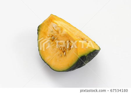 Chestnut pumpkin (1/4 cut) Chestnut pumpkin (1/4 cut) 67534180