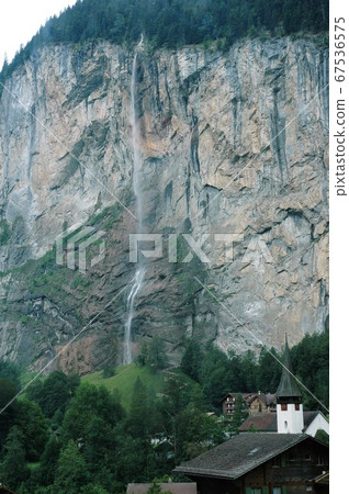 瑞士勞特布龍嫩Staupbach Falls 瑞士勞特布龍嫩Staupbach Falls 67536575