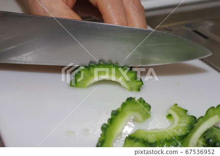 Scene sliced bitter gourd 67536952