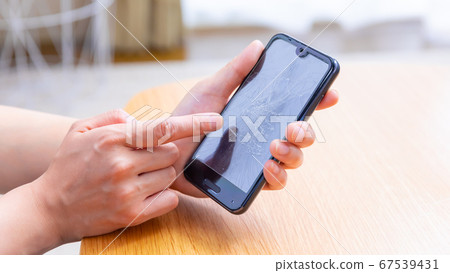 LCD break smartphone failure 16:9 67539431
