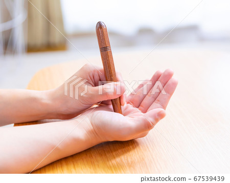 按摩棒，手掌4：3 67539439