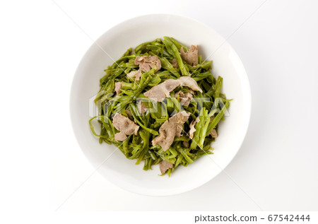 沙丁魚和豬肉炒 沙丁魚和豬肉炒 67542444