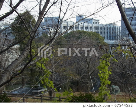 是大阪大學工學部2013年的建築。遠景。 是大阪大學工學部2013年的建築。遠景。 67544582