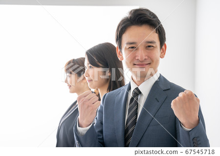 一名商人 67545718