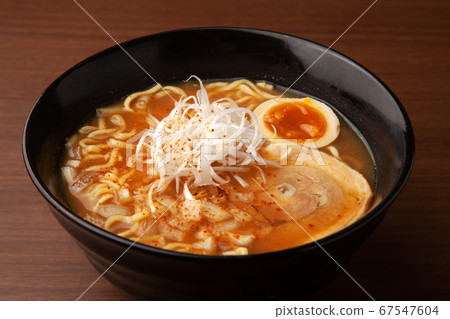 Curry Ramen 67547604