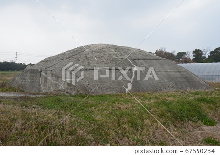 Airplane bunker (hangar) (Izumi City, Kagoshima Prefecture) Airplane bunker (hangar) (Izumi City, Kagoshima Prefecture) 67550234